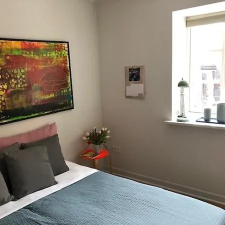 Stemningsfuld Lejlighed - 3 Minutters Gang Fra H.c. Andersens Hus أودنسه