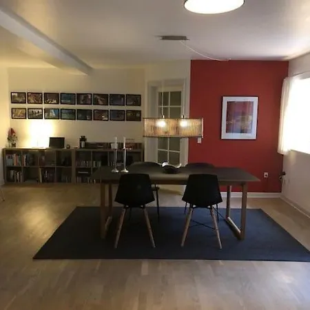 Stemningsfuld Lejlighed - 3 Minutters Gang Fra H.c. Andersens Hus Apartment *