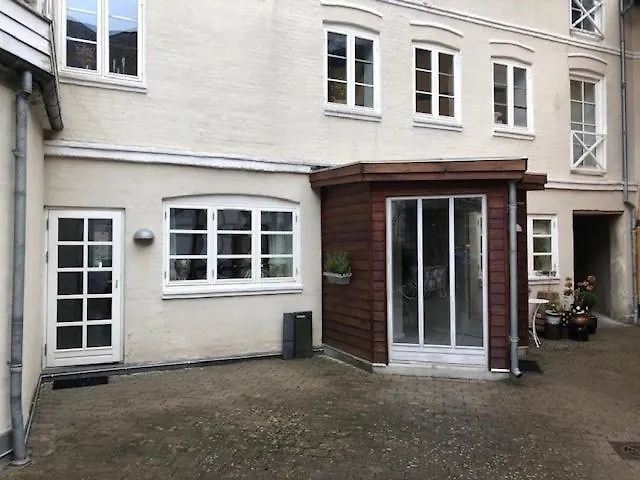 Stemningsfuld Lejlighed - 3 Minutters Gang Fra H.c. Andersens Hus *